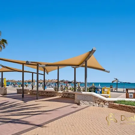 Con Parking Privado En El Paseo Maritimo De Фуэнхирола